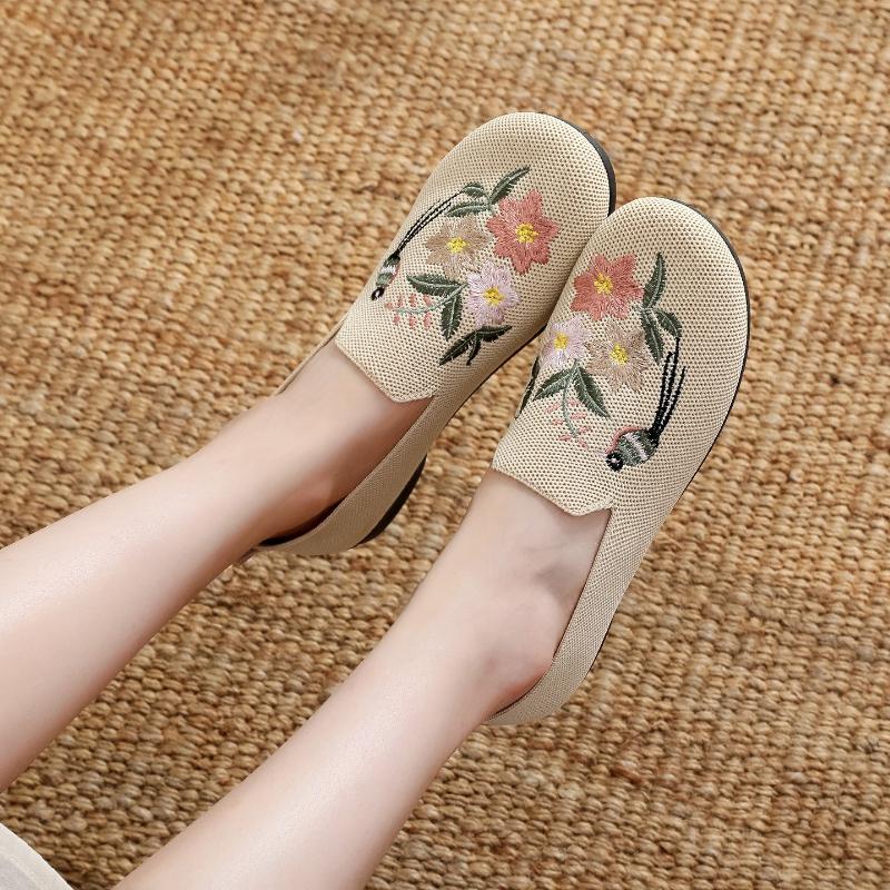 Women's Slip-on Flat Shoes Breathable Casual Lightweight Walking Shoes