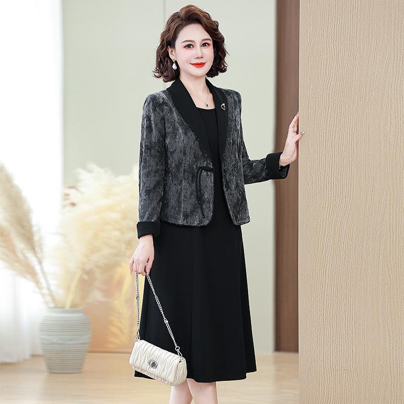 

Двокомпонентний костюм Осінь 2025 для жінок середнього та похилого віку: Модний комплект: куртка та сукня XXL (115-125 kg)