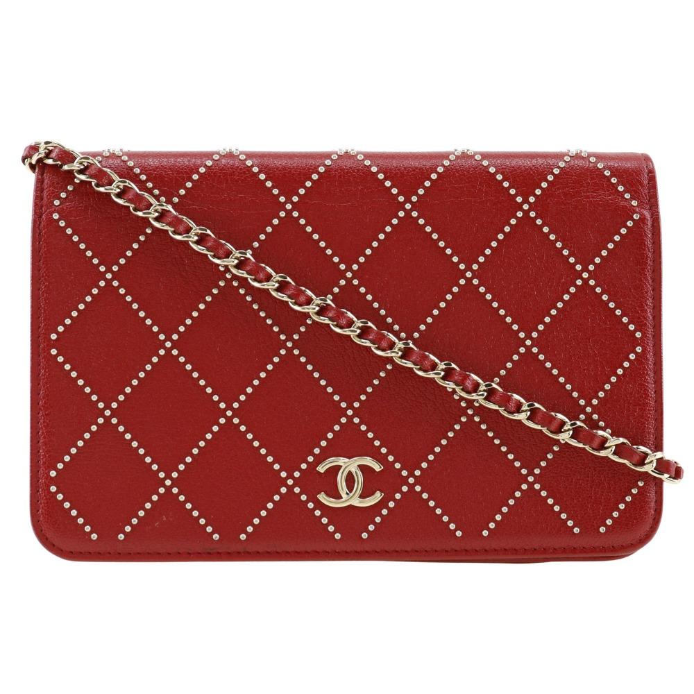 

CHANEL Studs Chain wallet Matelasse COCO Mark Red Calfskin Women Used
