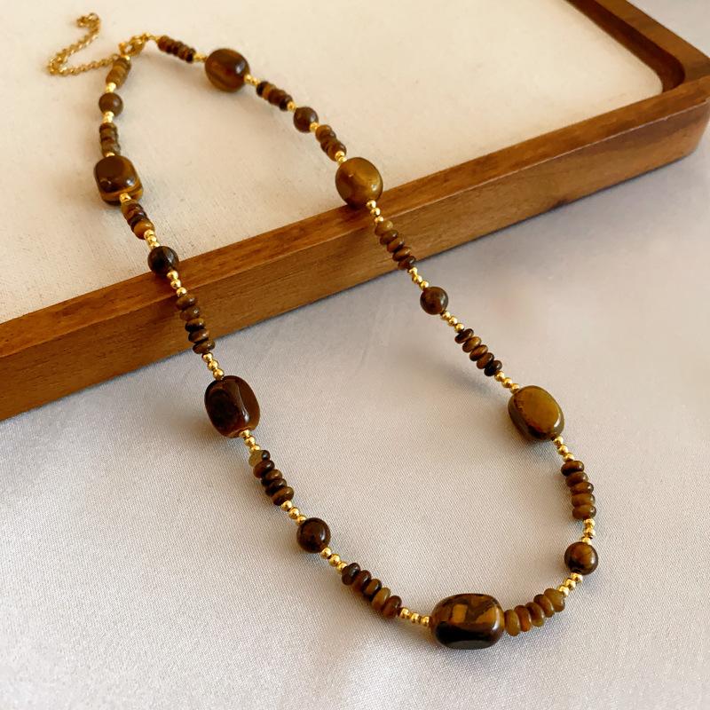 Melad Coffee Colored Tiger Eye Stone Bead Necklace, Niche Retro Collarbone Chain, Personalized and Fashionable Design Accessory
