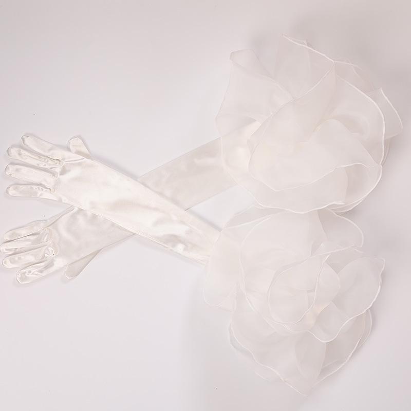 

Бордовые свадебные перчатки с черными бархатными длинными рукавами для стилизации свадебного платья One Size белый