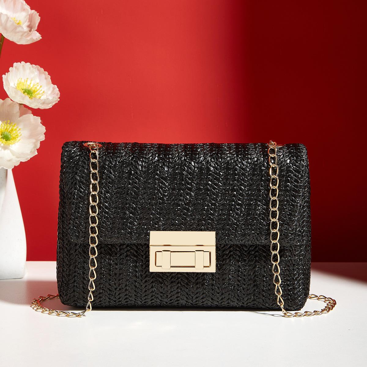 

Crossbody Bag for Women Chain Strap Banquet Stylish Accessory Shoulder Bag for Day-to-Night Outfits чорний