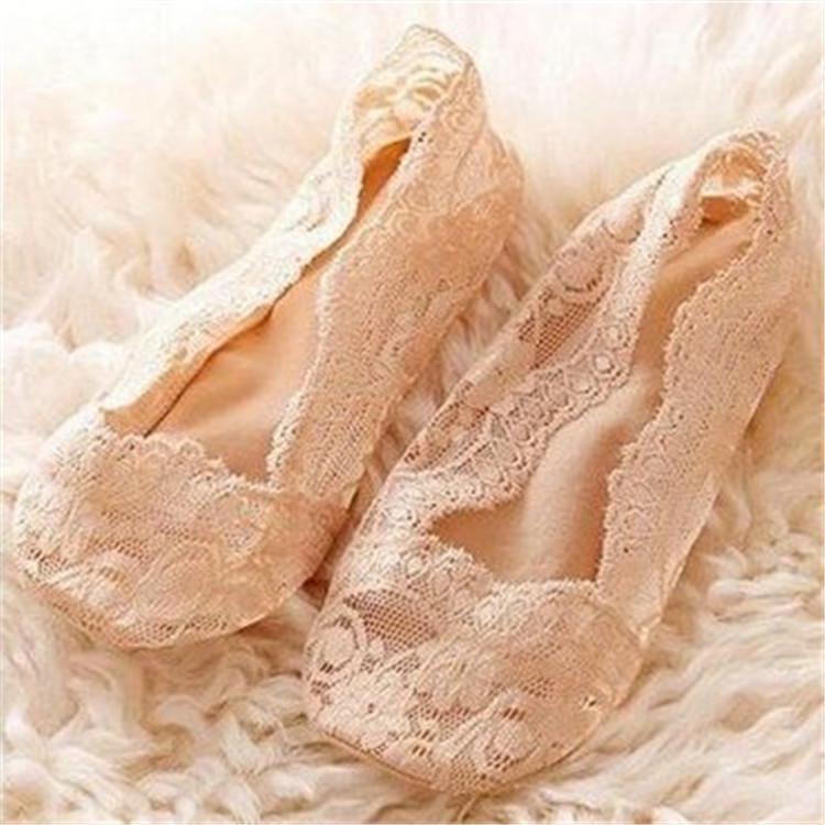 Korean Style Women's Low-Cut Silicone Non-Slip Lace Boat Socks - Breathable Mesh, Invisible Summer Design