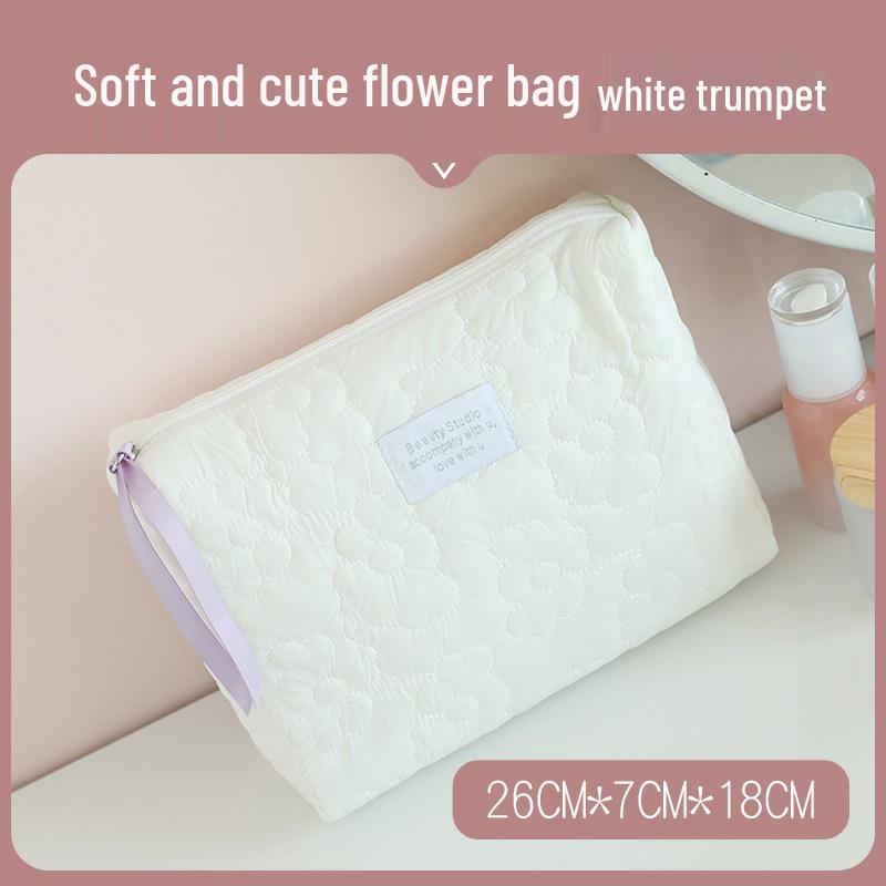 Kawaii Cloud Makeup Bag: Soft, Cute, Large-Capacity, Portable, 3D Storage for Dorms
