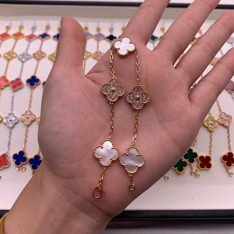 

Бутик Браслет «Четырехлистный клевер Пять цветков» 18K Легкая роскошь Инс Дизайн Модный Изысканный Универсальный Мужской и женский браслет Boutique Bracelet