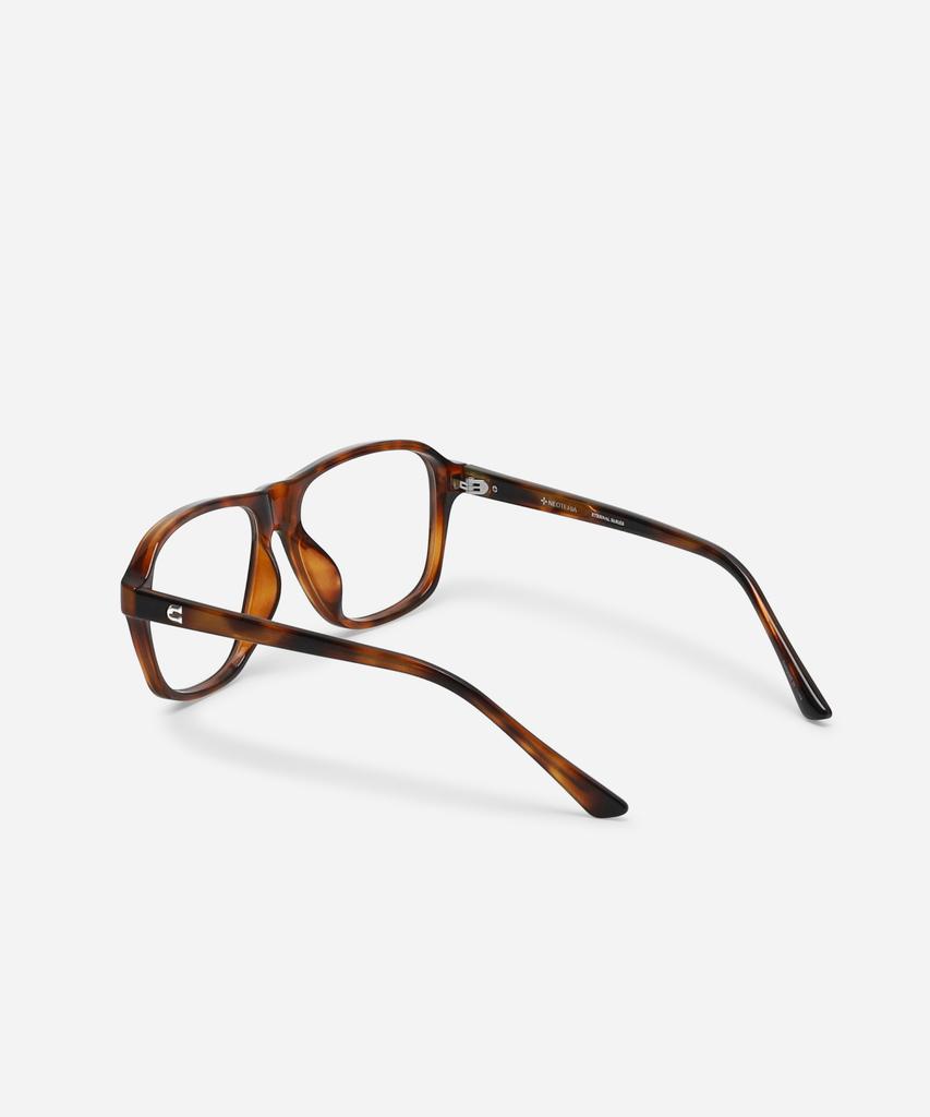 Neotelia Moven · Leopard