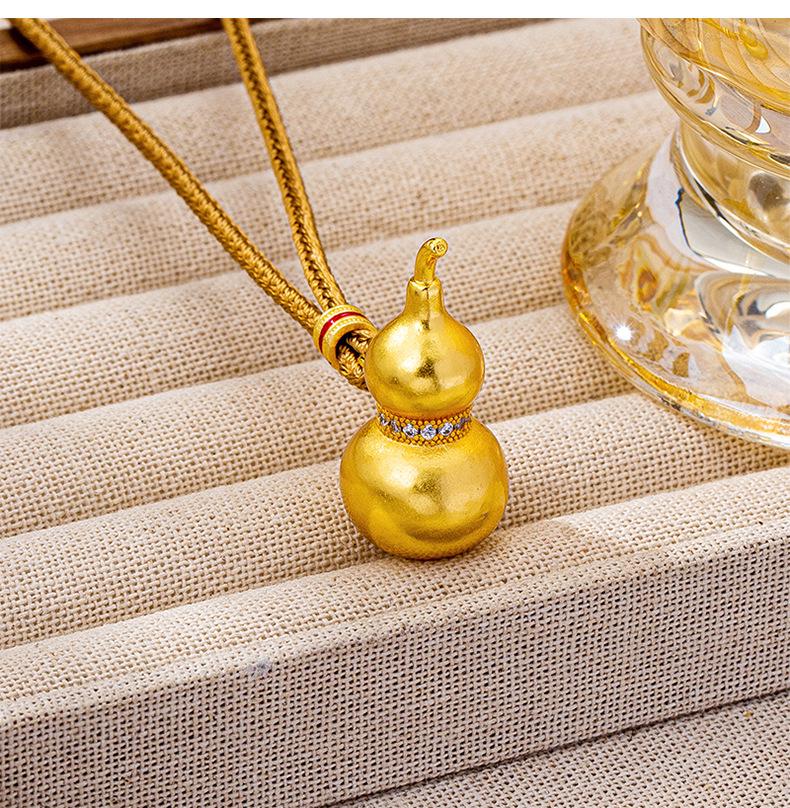Retro Vietnamese Gold Gourd Necklace with Zircon Inlay - Versatile Pendant Chain for Men and Women