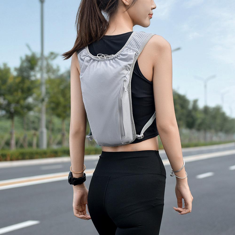 Bolsa para hervidor de almacenamiento deportivo Bolsa para teléfono móvil para correr Calcetines de montañismo al aire libre Marioneta App Chaleco de running para montar Ligero y transpirable