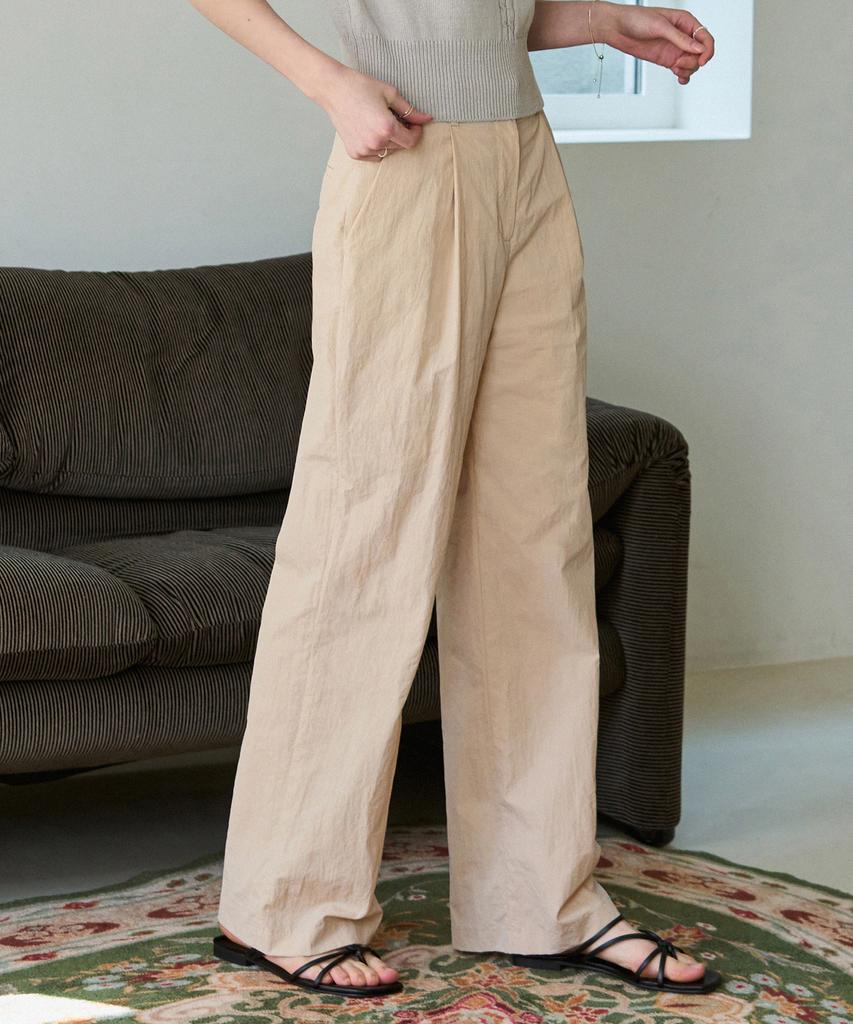 Deuloupisumeon One-Pleat Nylon Slacks [White]
