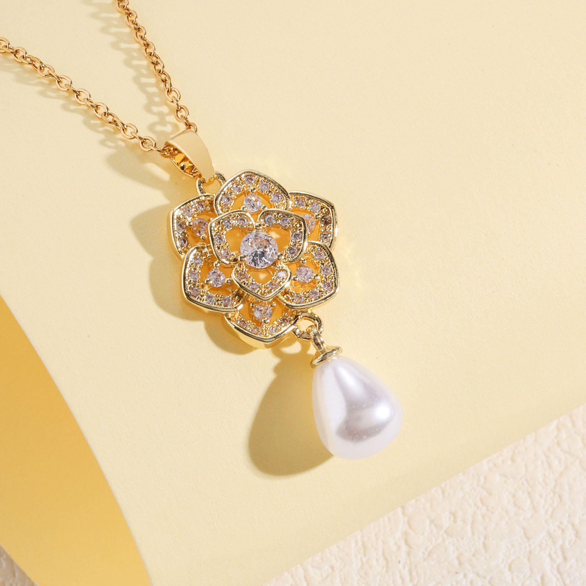 

Pearl Necklace Women S High-End Light Luxury Inlaid Zircon Earrings Necklace Set Jewelry