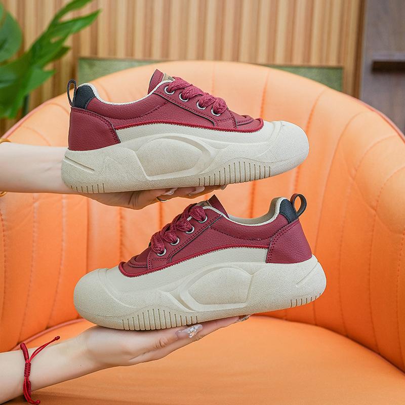 Fashion New retro fashion shoes for women in spring autumn soft soled versatile comfortable thick soled wear-resistant sports shoes