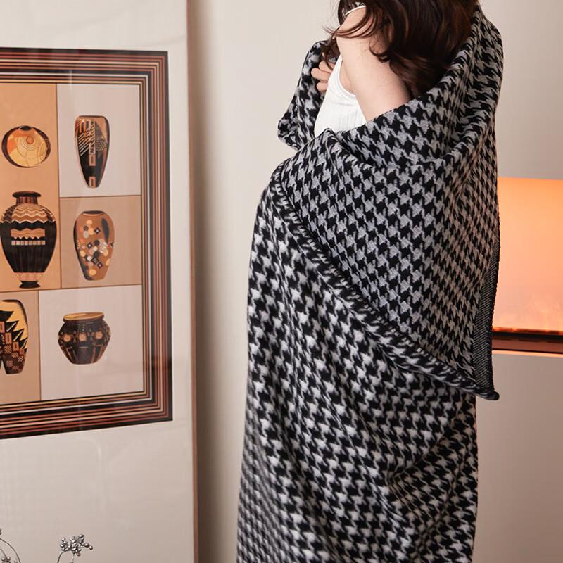 OEING Thickened Multifunctional Blanket 130x170cm