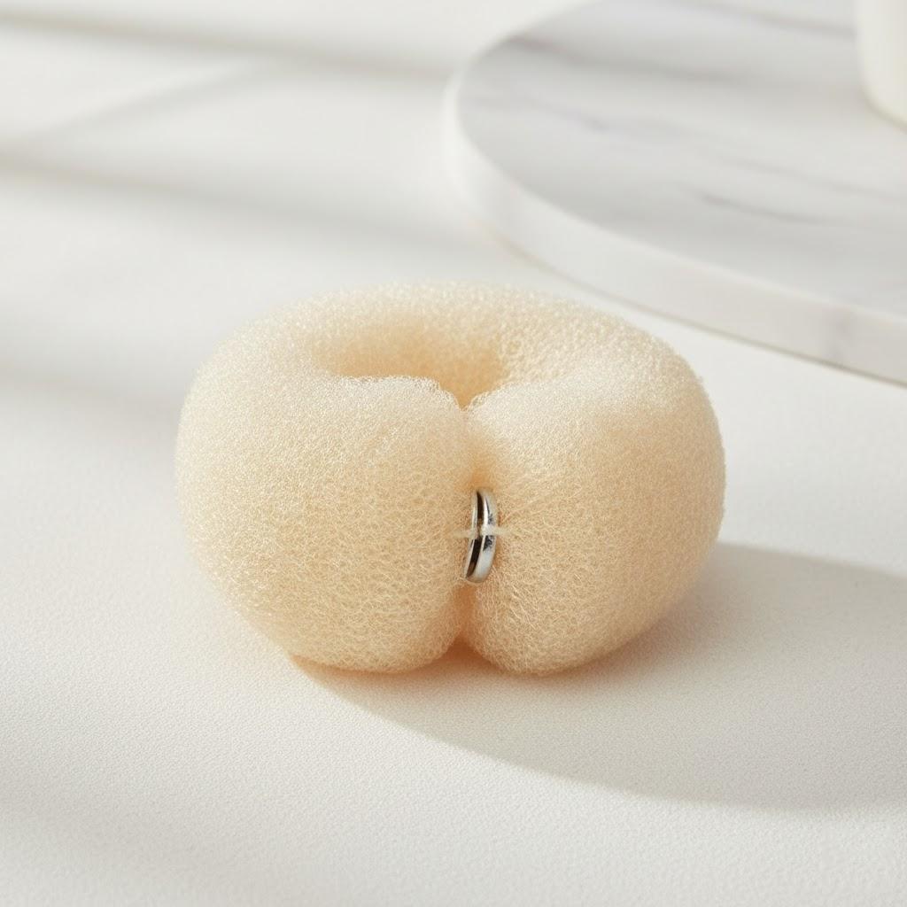 

Big Ring Curly Hair Styler Magic Donut Sponge Women Fashion Hairstyle Accessories Hairdressing Tools бежевий