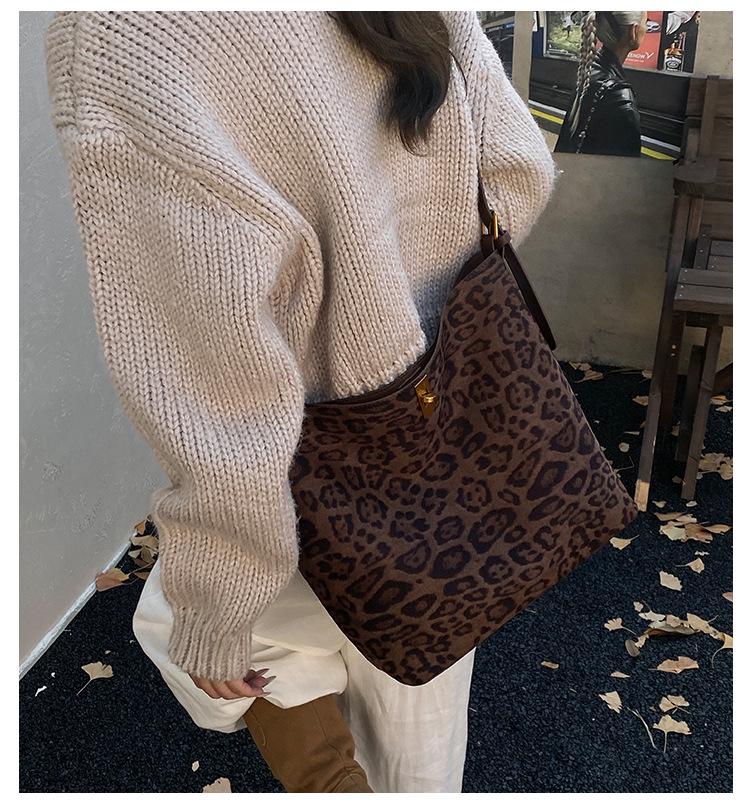 Leopard Print Suede Tote: Versatile Large-Capacity Crossbody for Autumn/Winter