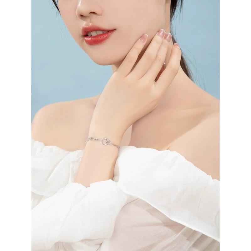 Mobius Interlocking Bracelet Women Ins Niche Light Luxury Jewelry Qixi Festival Gift for Girlfriend