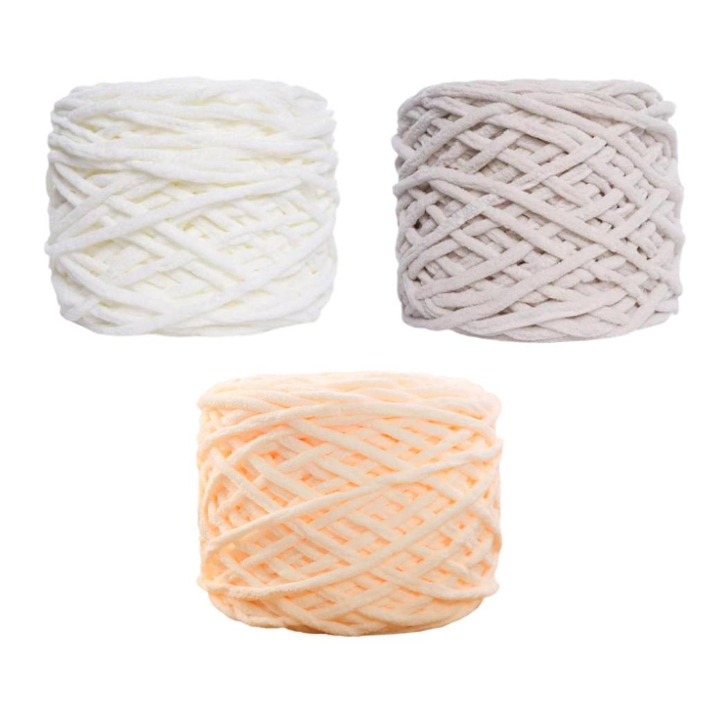 Soft Chunky Yarn Handmade Lightweight Comfortable Polyester Yarn for Bags Making Plush DIY Craft Arm Knitting Blankets
