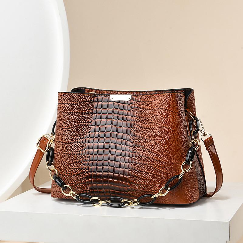Chic Crossbody Bucket Bag For Women Modern Design Stylish Chain Detail And High Quality Pu Material