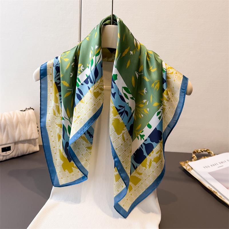 Retro Bohemian Luxury 70cm Square Scarves Women's Designer Silk Scarf Lady Bandana Small Neckties Hairbands Foulard Shawl