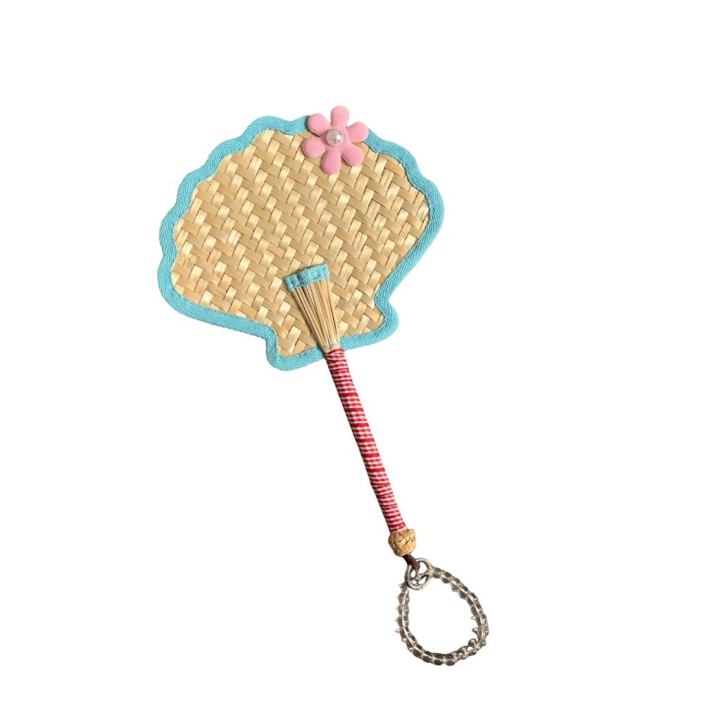 Shell-shaped Hand-Woven Fan Cute with Hanging Hoop Decorative Handheld Fans Natural Eco-Friendly Hand Braided Fan Home Decor