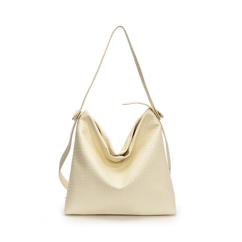 2025 New Large-capacity Woven Simple Commuter Shoulder Crossbody Bag Fashion Trend Niche High-end Tote Bag