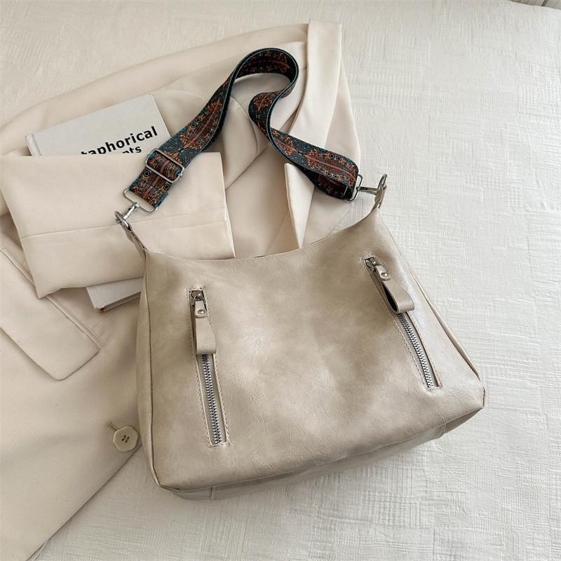 Elegant Minimalist Tote Bag 2024 Stylish Korean Large Capacity Shoulder Bag