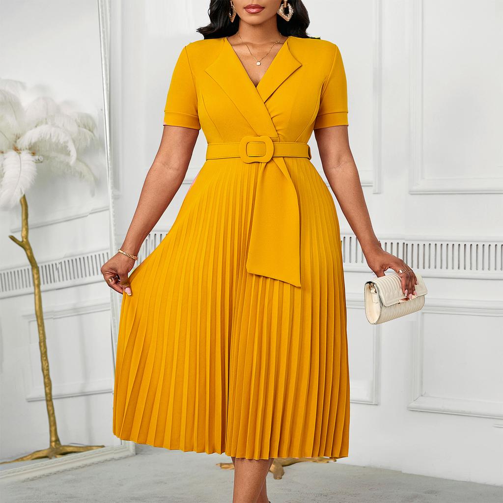 Sexy short-sleeved V-neck fashion temperament elegant pleated large size solid color dress