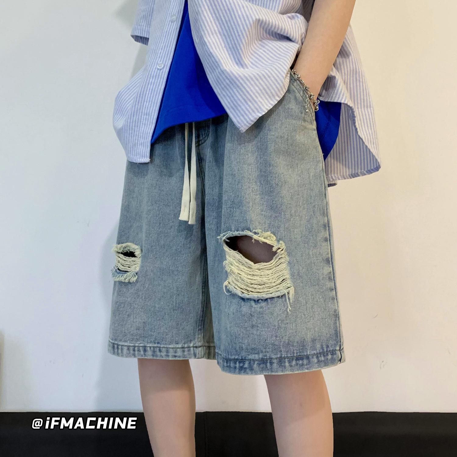 

Мужские рваные джинсовые шорты в американском стиле - средней длины, свободного покроя Triple Extra Large светло-синий