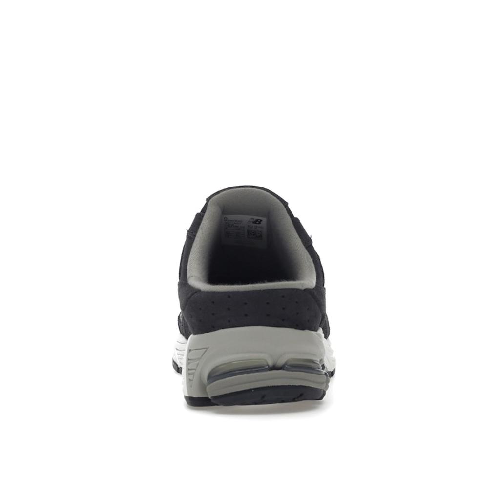 New Balance 2002R Mule Phantom Marblehead Men Sneakers Black M2002RMC