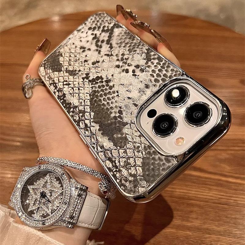 Suitable for Apple 15promax Phone Case with Snake Skin Texture, IPhone14 Full Cover 13/12 Creative Female Case