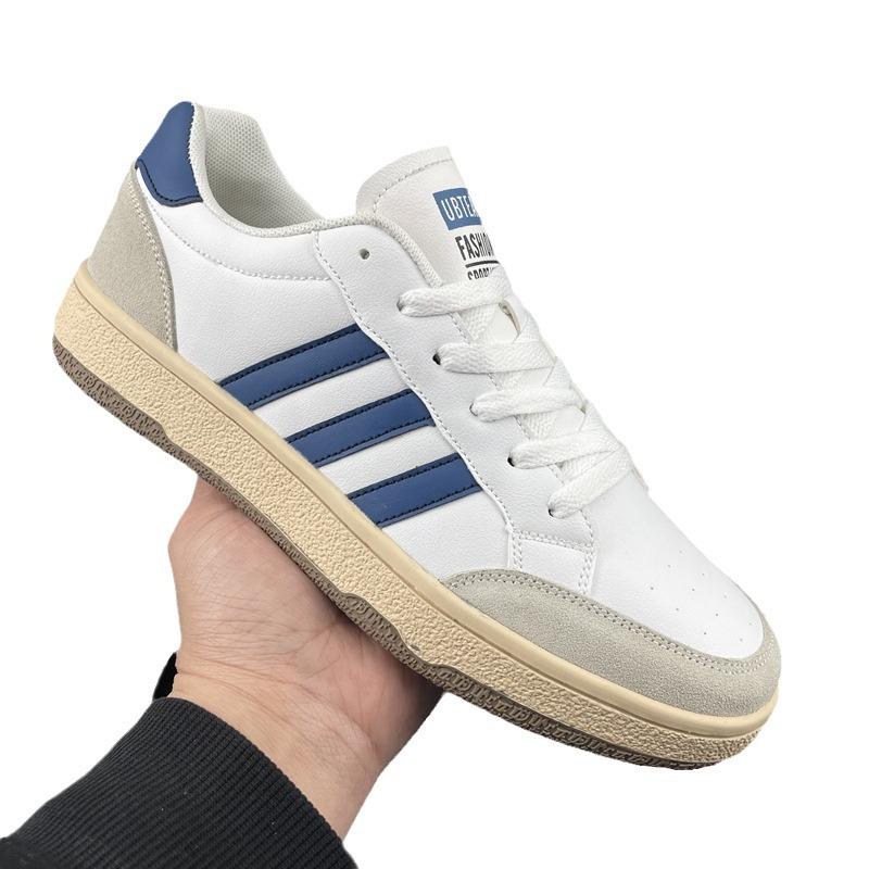 Chaussures décontractées 2025 printemps chaussures pour hommes nouvelles chaussures simples, confortables et respirantes version coréenne tendance respirante petites chaussures blanches chaussures de planche