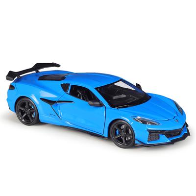 Welly 1/24 Chevrolet 2023 Corvette Z06 Металева мініатюрна модель автомобіля Лита металева статична колекція Дитяча іграшкова машина Транспортні засоби Подарунки