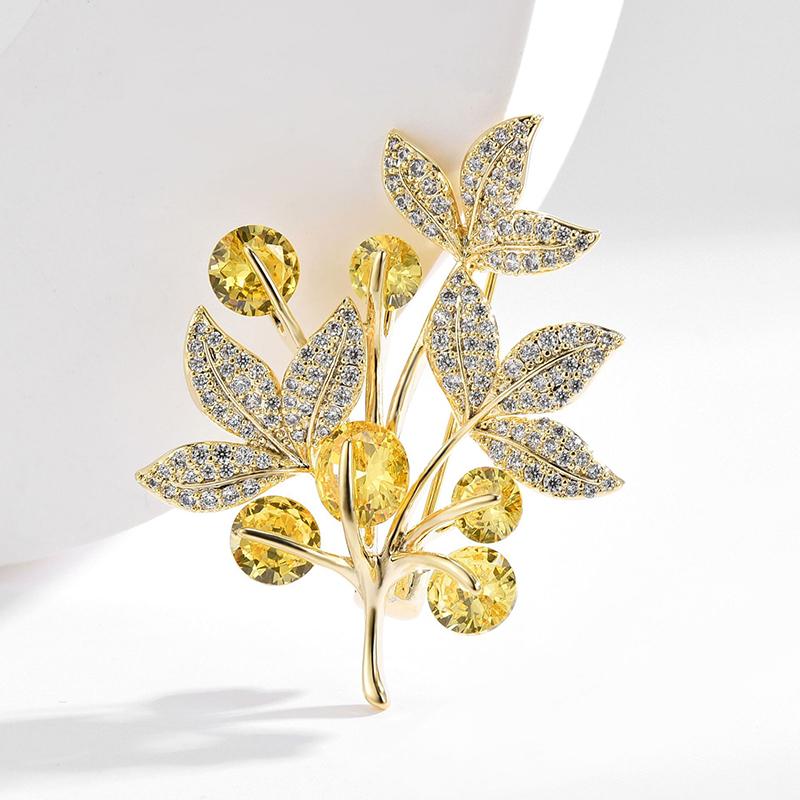 Autumn Winter Coat Yellow Lucky Tree Brooch Elegant Fashion Pins For Women Safe Pin Clothing Clip Badge Dress Buckle Jewelry