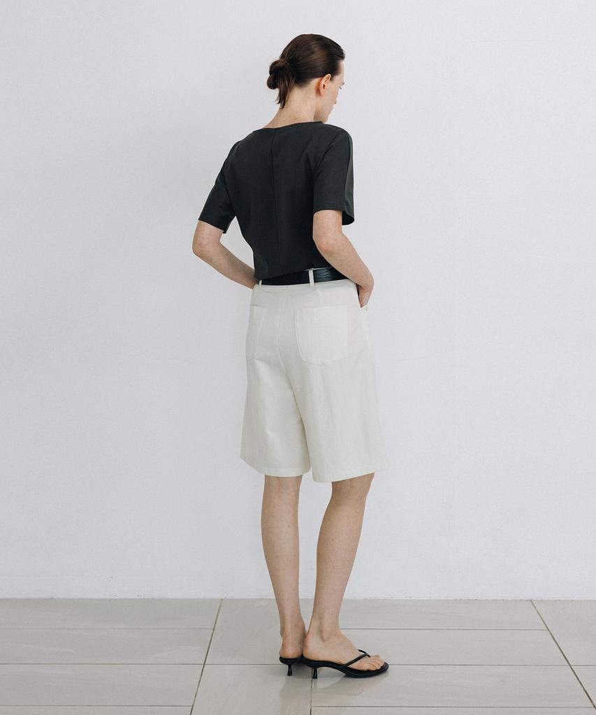 Beullaengkeulumumeon Heather Bermuda Pants_Ecru