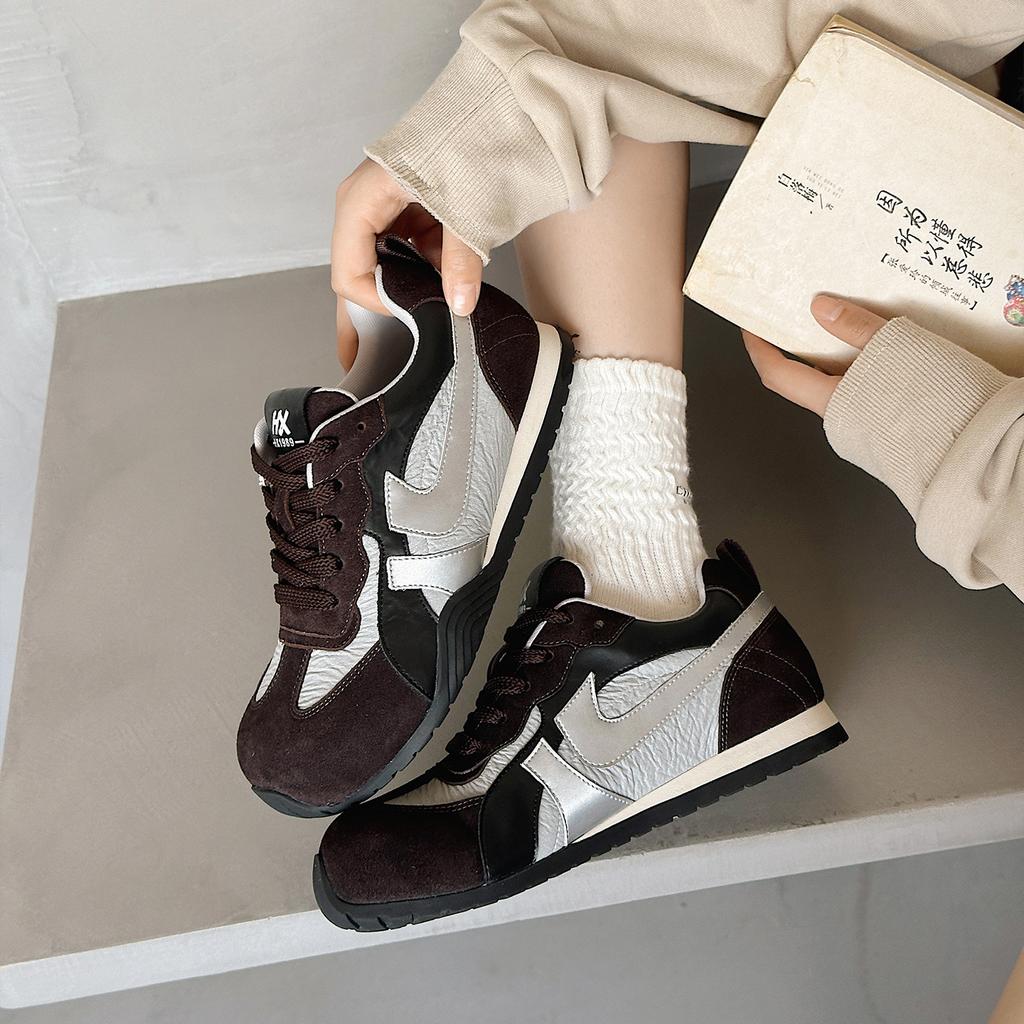 Leather retro German training shoes women's autumn new light casual versatile Forrest Gump shoes flat sneakers women