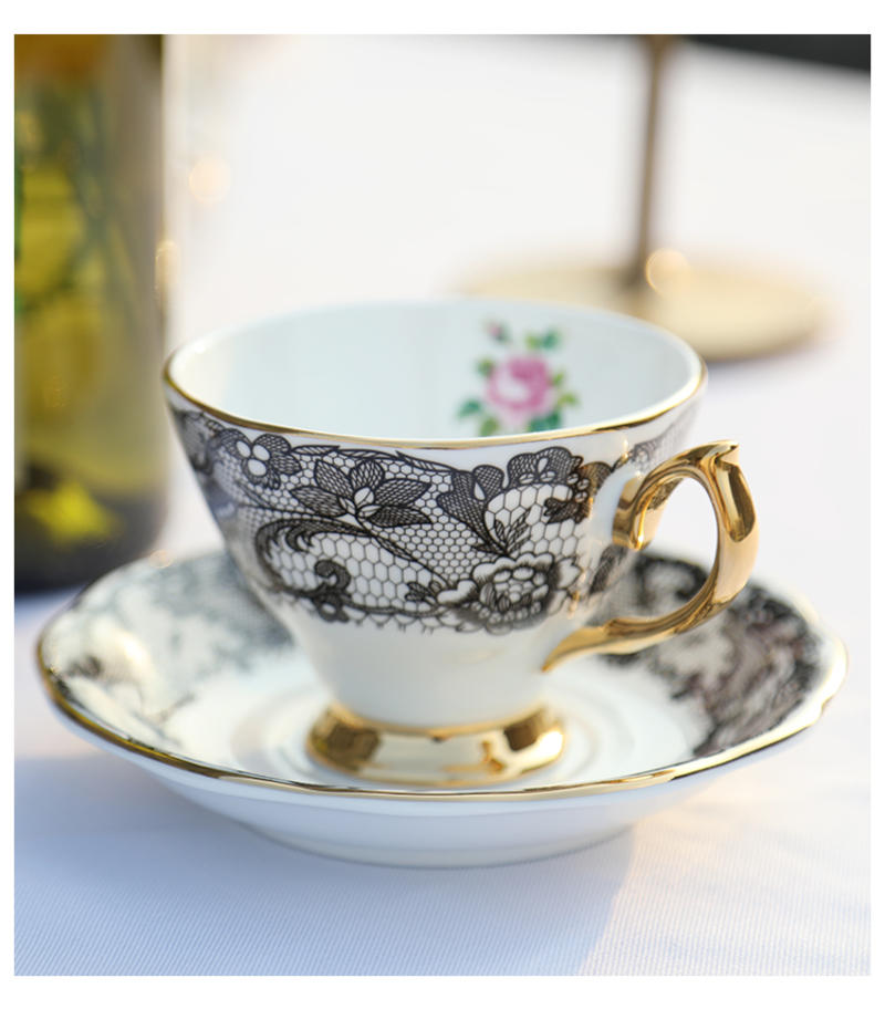 English afternoon tea, bone porcelain plate, dessert plate, ceramic snack, western plate, black lace. Coffee cups and a set of flavors