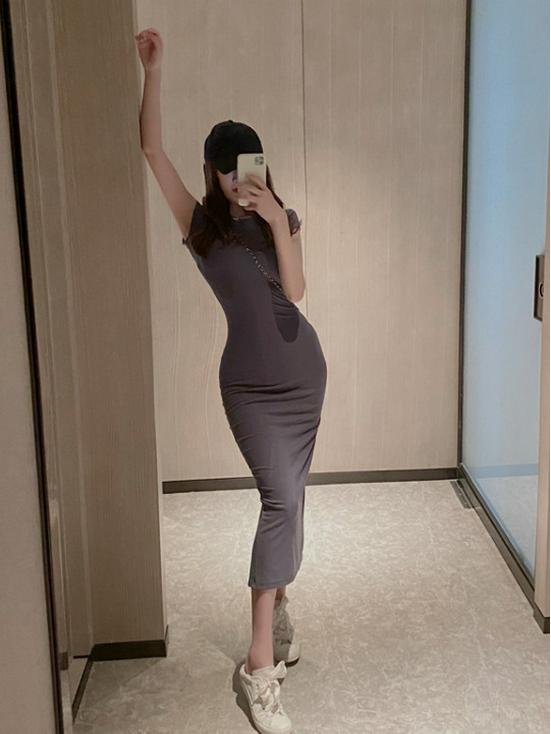 Hong Kong Style Slim-Fit Hip-Hugging Elegant Summer Dress - Short-Sleeved, Waist-Cinching, Sexy and Flattering for Women