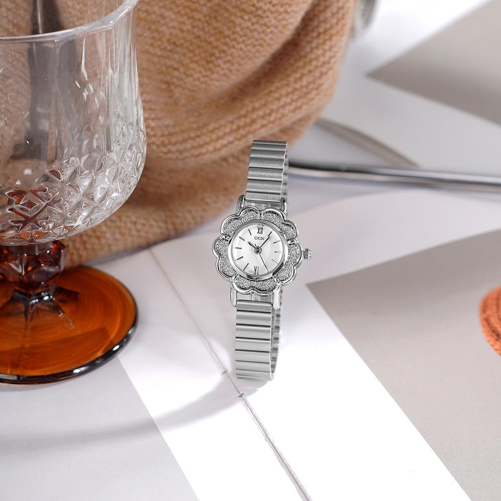 High-Value Retro Petal Bamboo Strap Women'S Watch Niche High-End Waterproof Steel Belt Quartz Watch