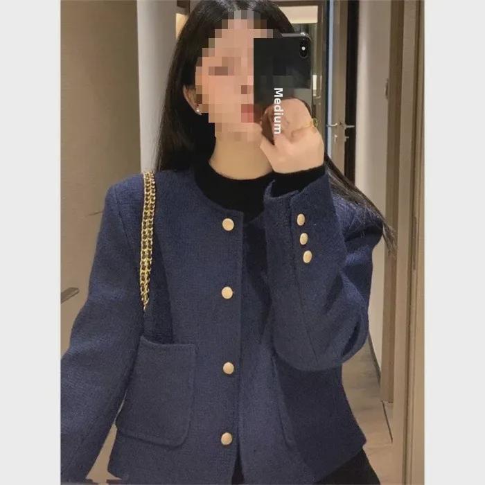 

Осенняя женская куртка в стиле ретро с длинными рукавами и приталенным кроем S темно-синий