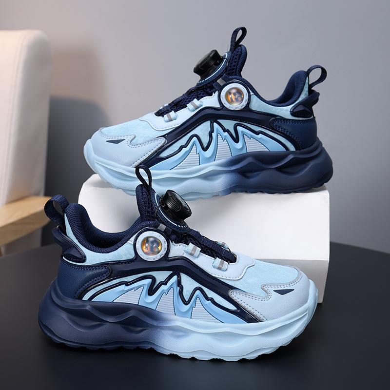 

Classmates Middle school and older children s non-slip and wear-resistant spring and autumn children s sports shoes Boys mesh breathable youth run 40