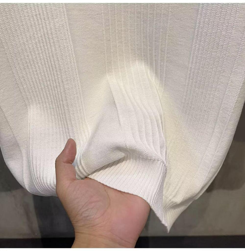 Męski letni T-shirt z dzianiny z krótkim rękawem, dopasowany krój slim fit, okrągły dekolt z lodowego jedwabiu