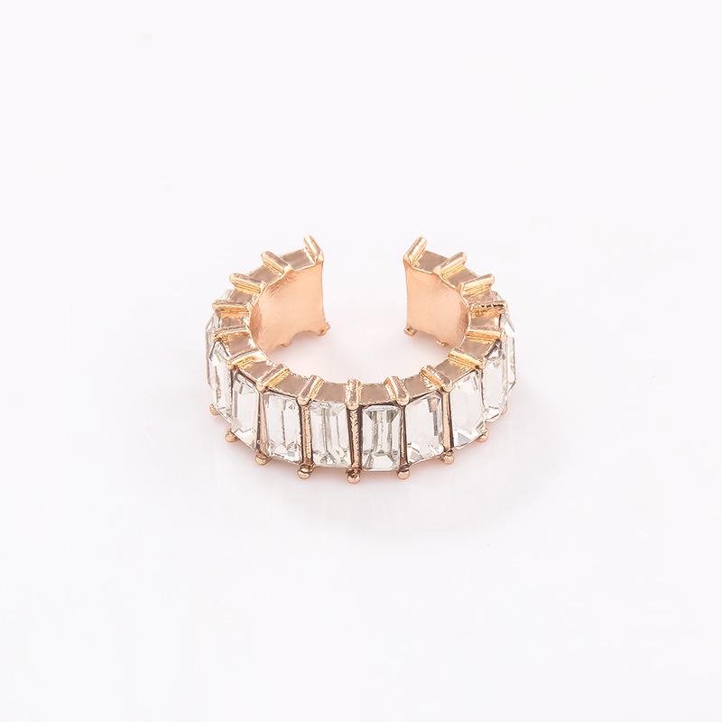 

Цветные ретро клипсы-ромбы - Модные простые серьги без прокола белый