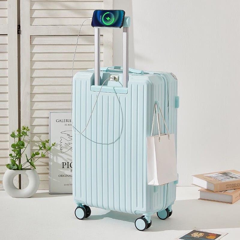 Прочный многофункциональный чемодан для ручной клади размером 18 дюймов.