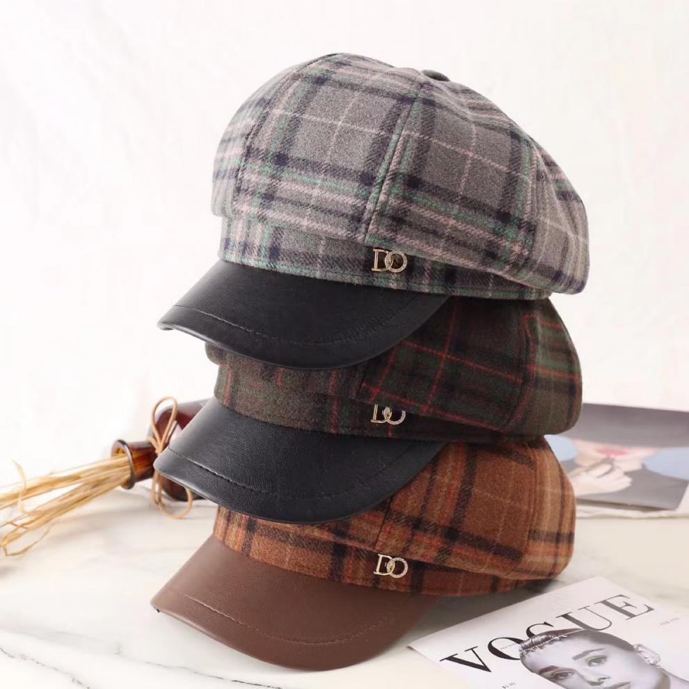 Women'S Breathable Polyester Spandex Beret - Japanese and Korean Style Knitted Newsboy Cap, Classic Plaid Design for Autumn and Winter