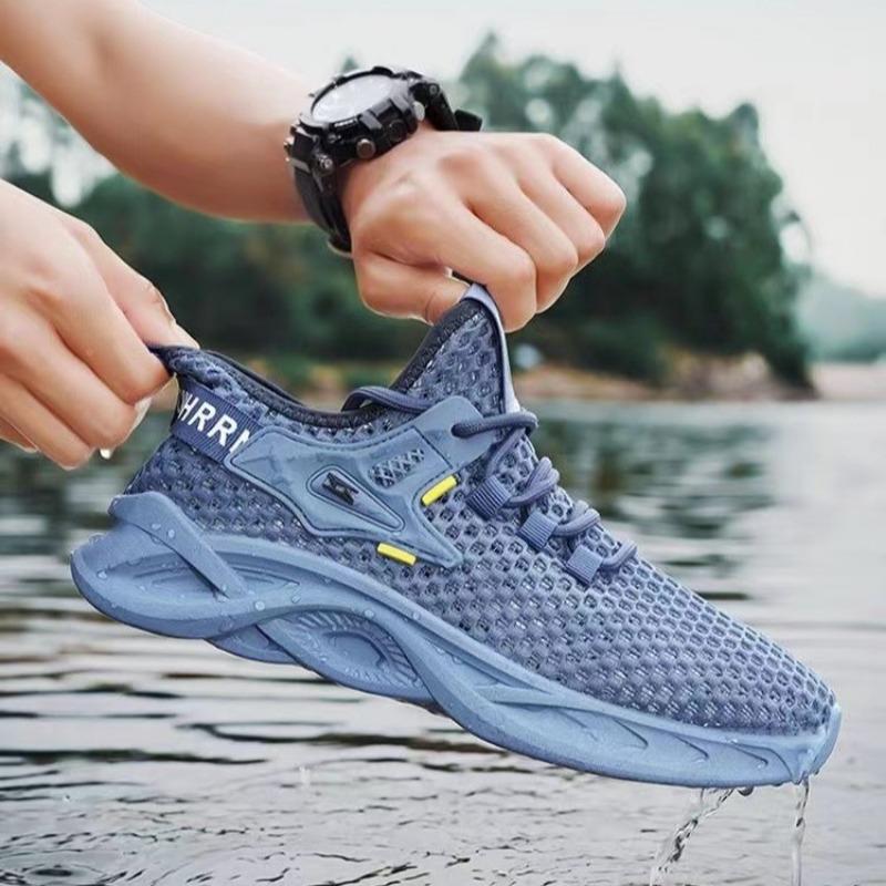 Men's Shoes Summer Fashion Breathable Lightweight Hole Shoes Green Outdoor Trend Thick Soles Will Make Sports Shoes