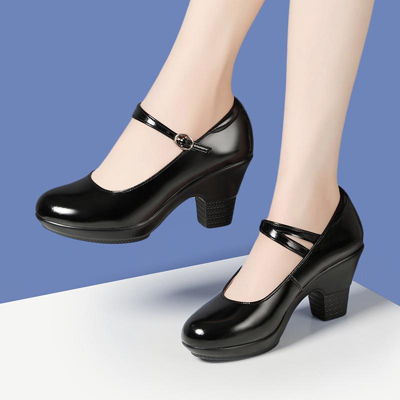 New leather professional square dance shoes dance shoes patent leather medium heel cheongsam model catwalk show high heels