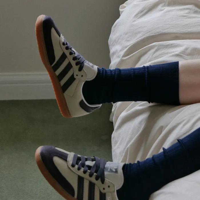 loose middle socks - navy