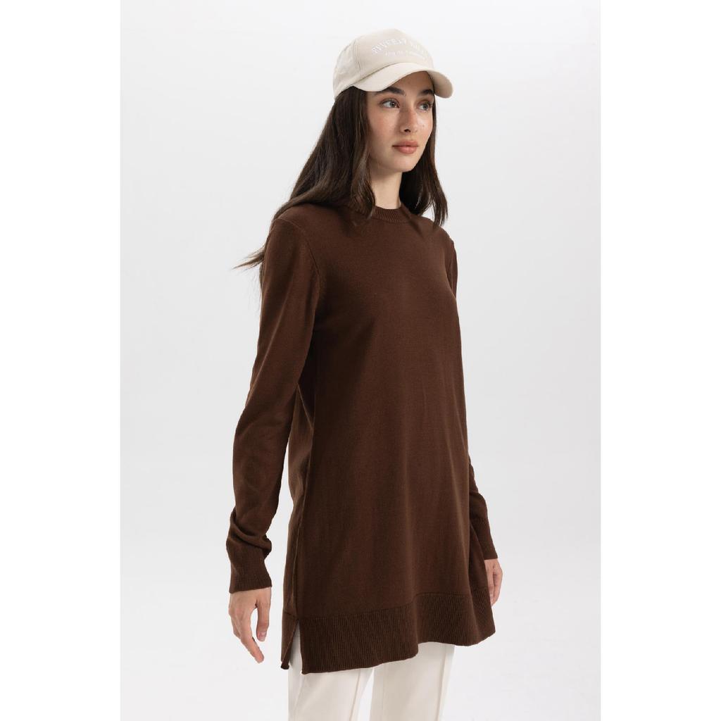 Tunika z okrągłym dekoltem o regularnym kroju