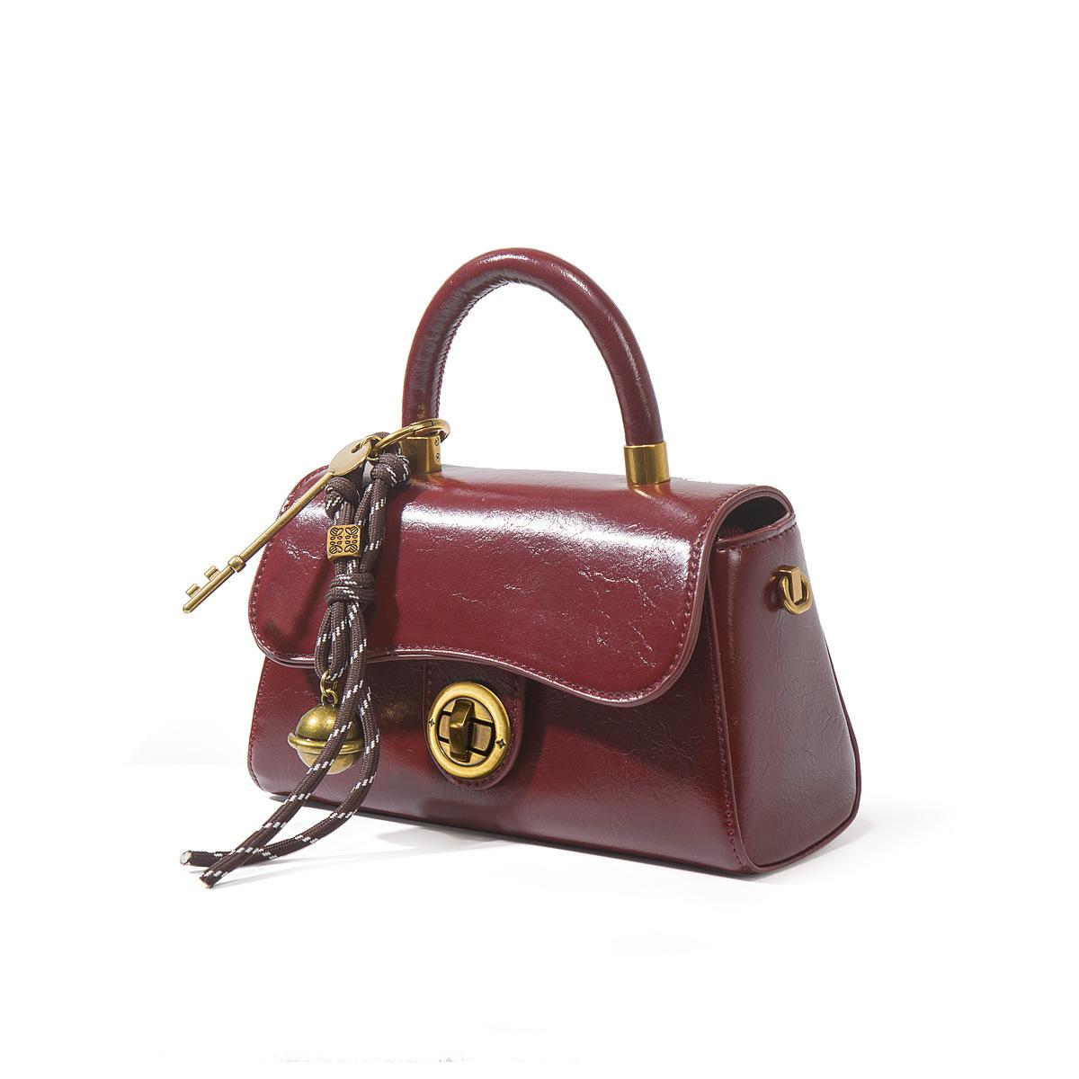

Send Gifts, Silk Scarves, New Mothers, Red Wedding Bags, Wedding Gifts For Brides, Handbags, Messenger Women S Bags