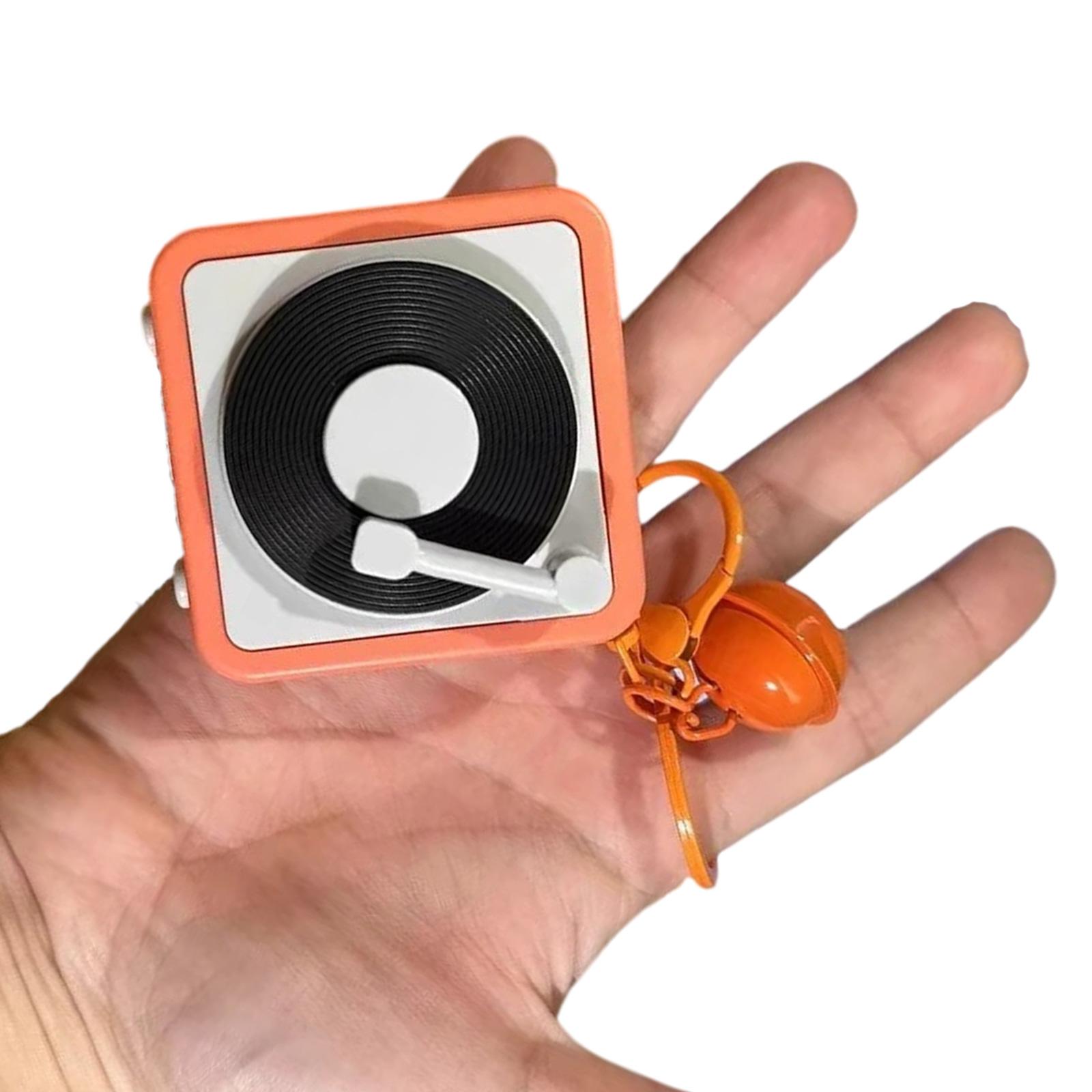 

Винтажный брелок-подвеска в виде проигрывателя пластинок с функцией записи для декоративного и практичного повседневного использования оранжевый