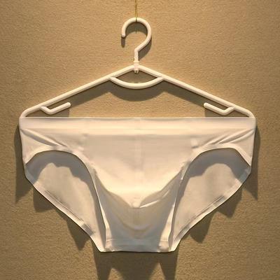 1PC Men's Underwear Ice Silk Seamless Sexy Briefs Pants Solid Color Youth Lightweight Shorts Summer